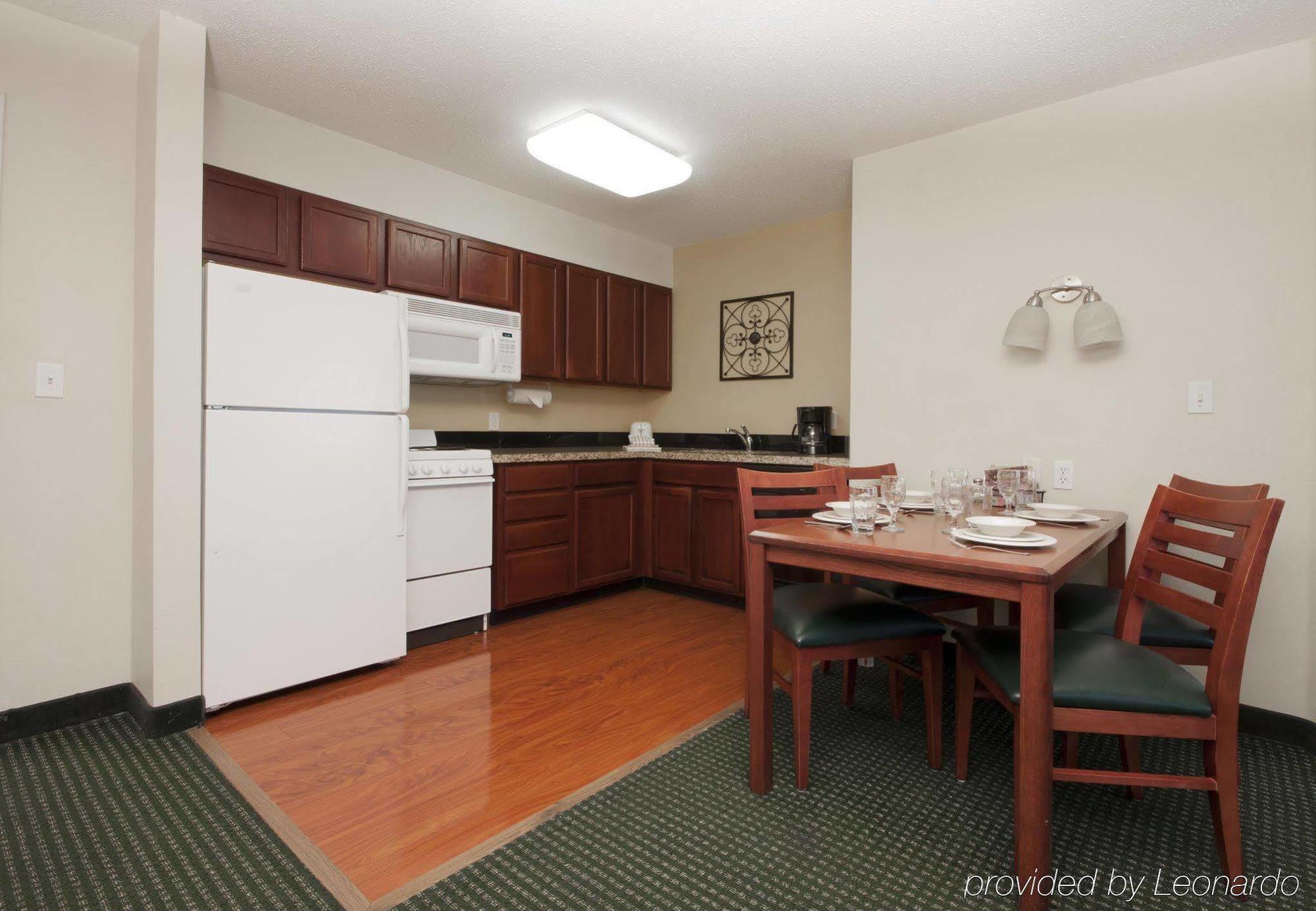 Residence Inn By Marriott Tulsa South Bagian luar foto