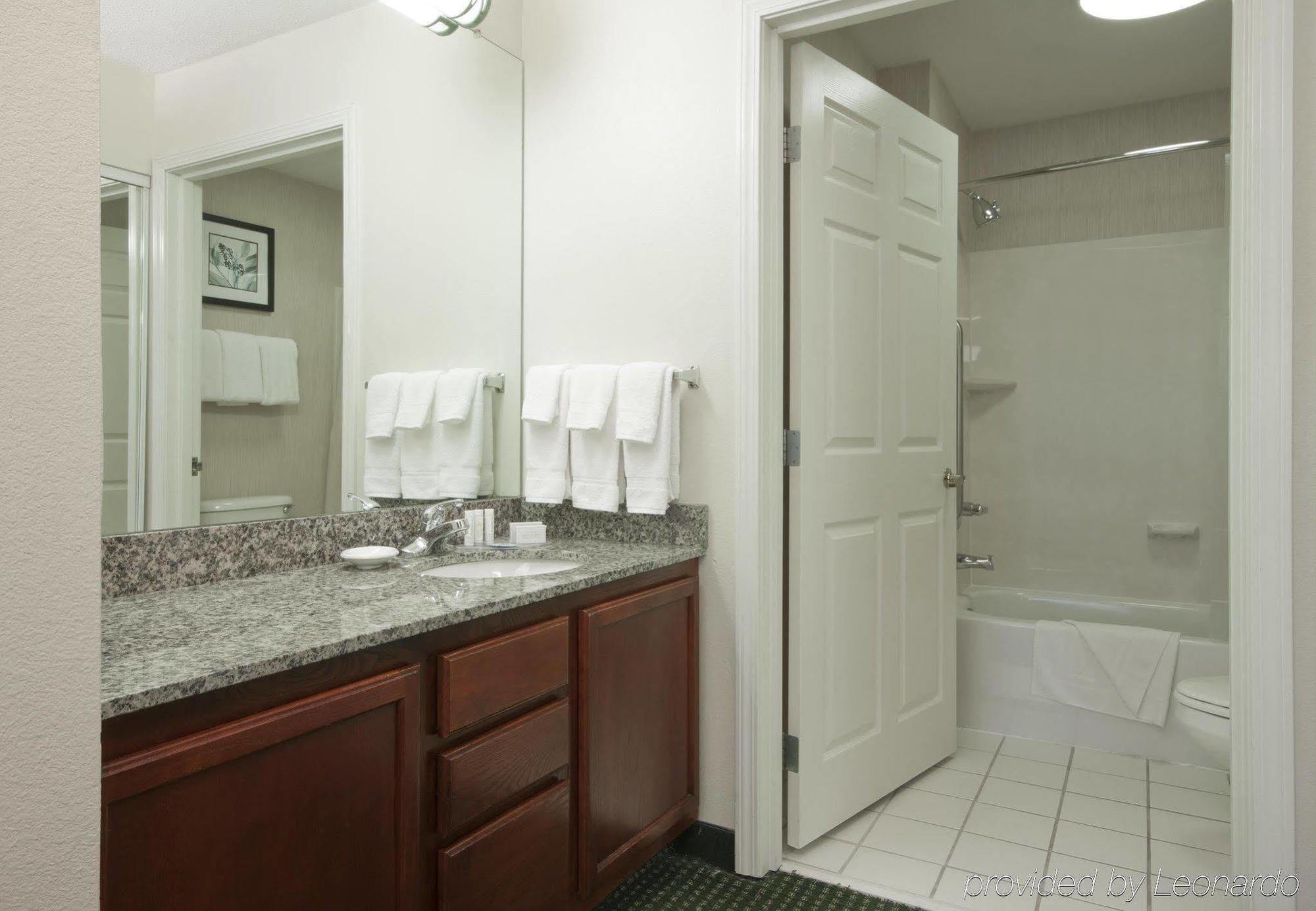 Residence Inn By Marriott Tulsa South Bagian luar foto